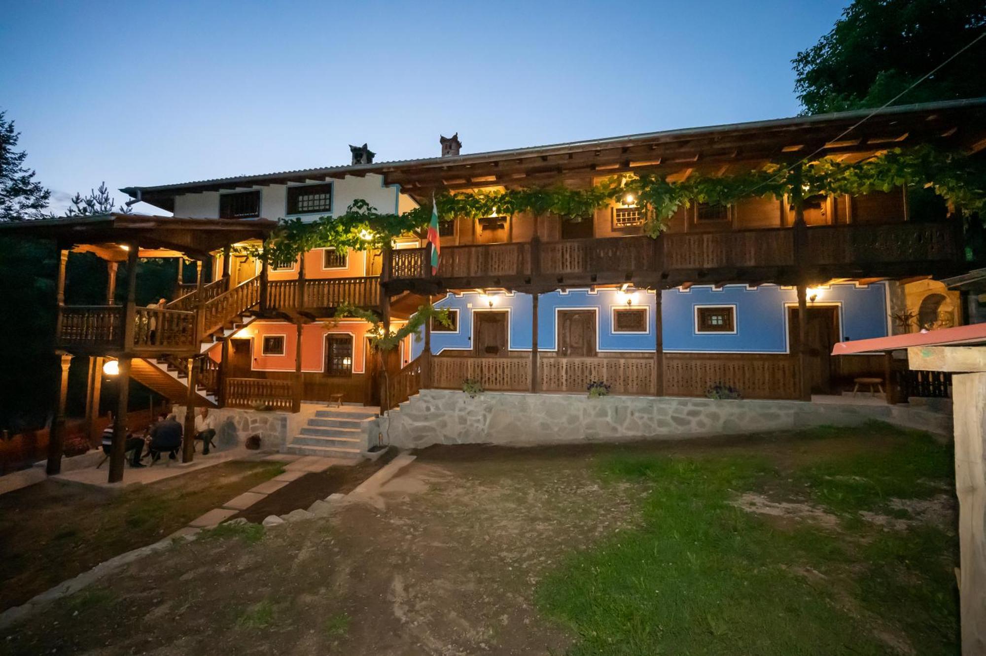 Hotel Недкова Къща Koprivshtitsa Exterior foto